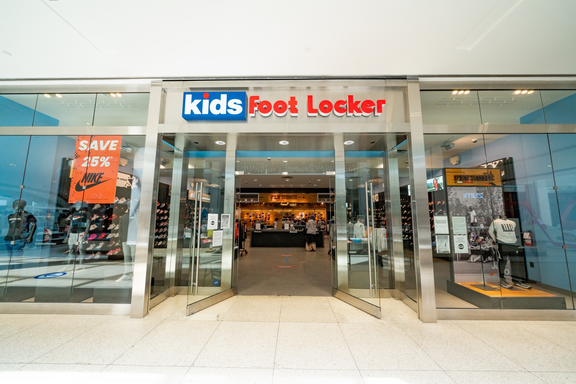 Foot locker hamilton top place mall